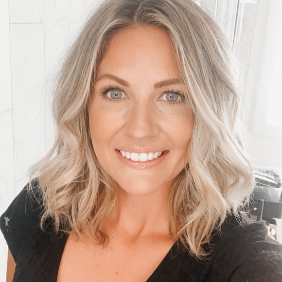 Meet your Posher, Shellene - Picture 1 of 1